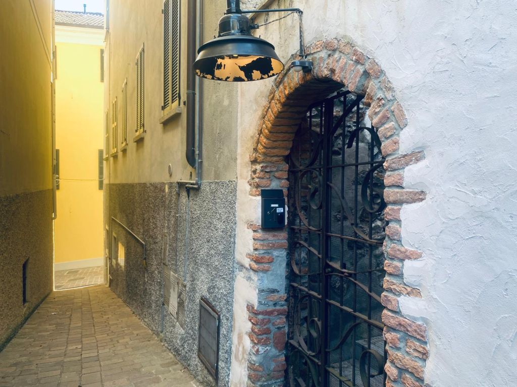 Bilocale a Gravedona ed Uniti